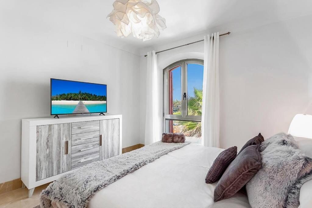 Yolo Spaces - Sotogrande Sea View Penthouse San Roque  Bagian luar foto