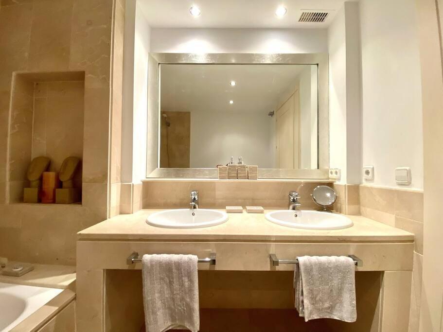 Yolo Spaces - Sotogrande Sea View Penthouse San Roque  Bagian luar foto