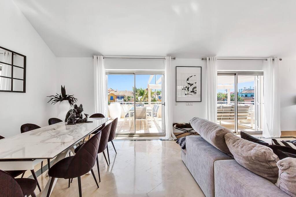 Yolo Spaces - Sotogrande Sea View Penthouse San Roque  Bagian luar foto