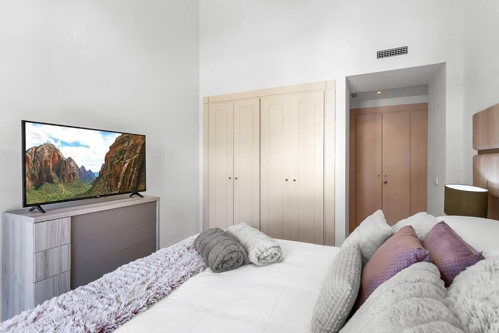 Yolo Spaces - Sotogrande Sea View Penthouse San Roque  Bagian luar foto