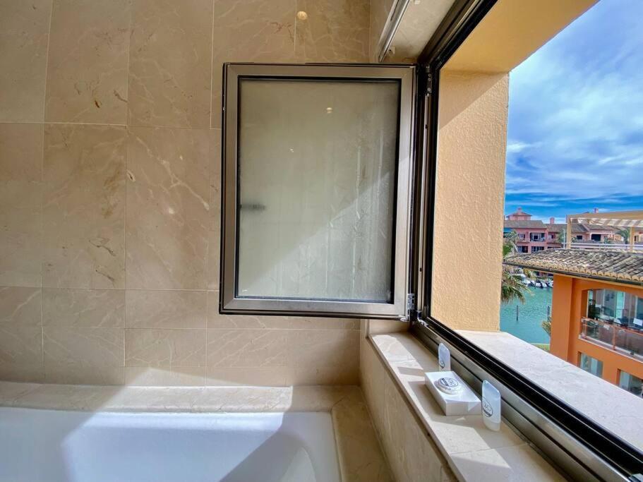 Yolo Spaces - Sotogrande Sea View Penthouse San Roque  Bagian luar foto