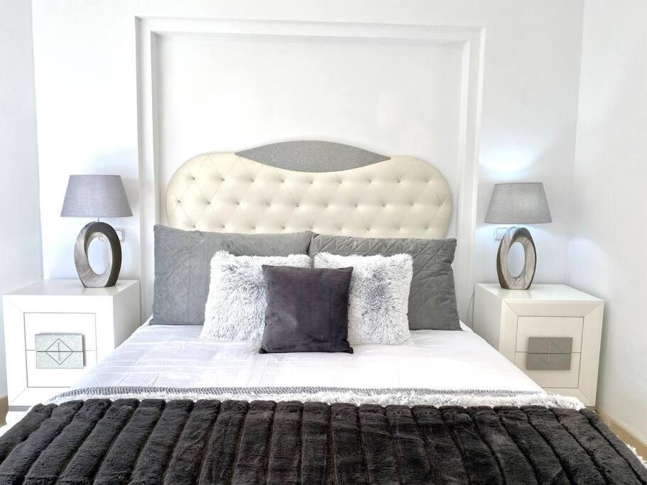 Yolo Spaces - Sotogrande Sea View Penthouse San Roque  Bagian luar foto