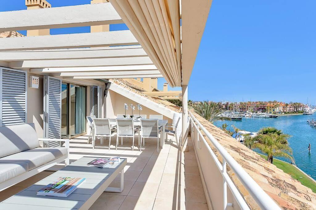 Yolo Spaces - Sotogrande Sea View Penthouse San Roque  Bagian luar foto
