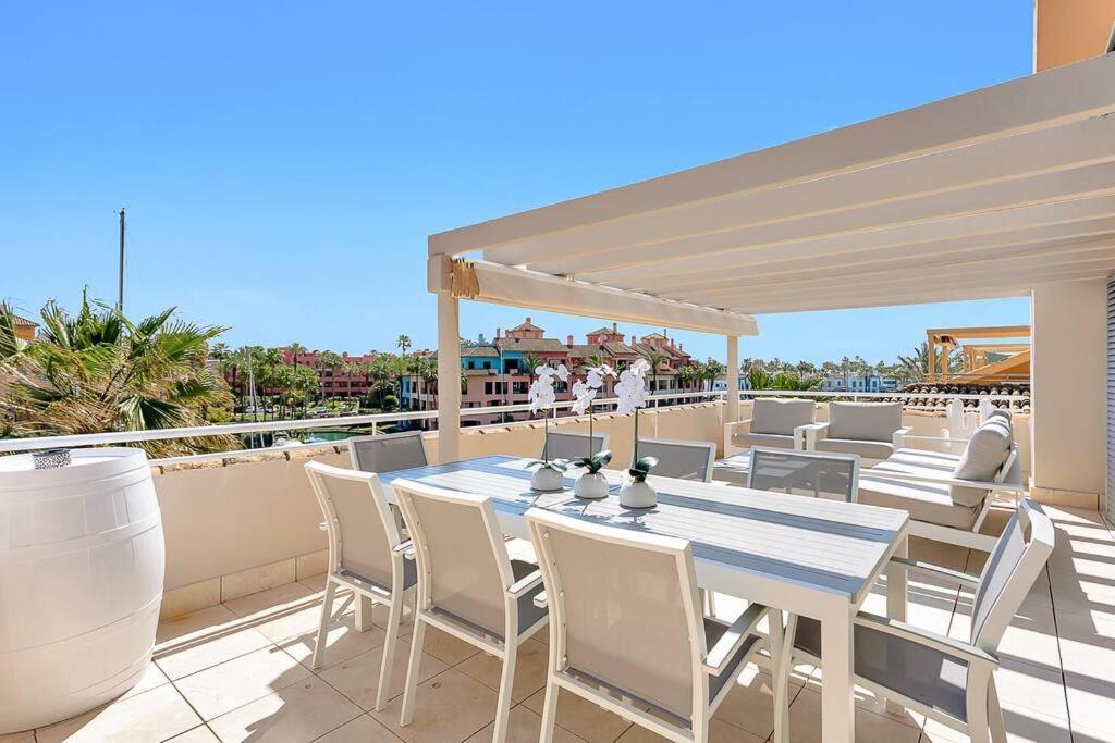 Yolo Spaces - Sotogrande Sea View Penthouse San Roque  Bagian luar foto