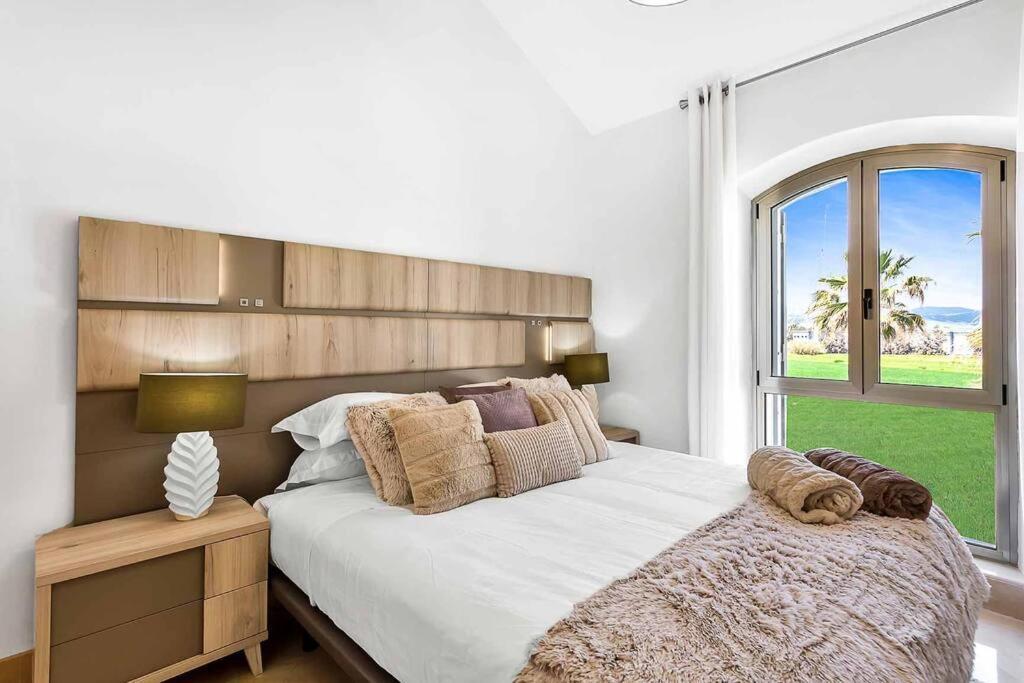 Yolo Spaces - Sotogrande Sea View Penthouse San Roque  Bagian luar foto